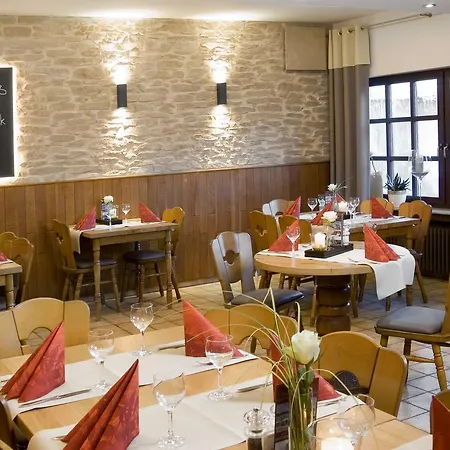 Hotel-restaurant Im Goldenen Grund Hotel *